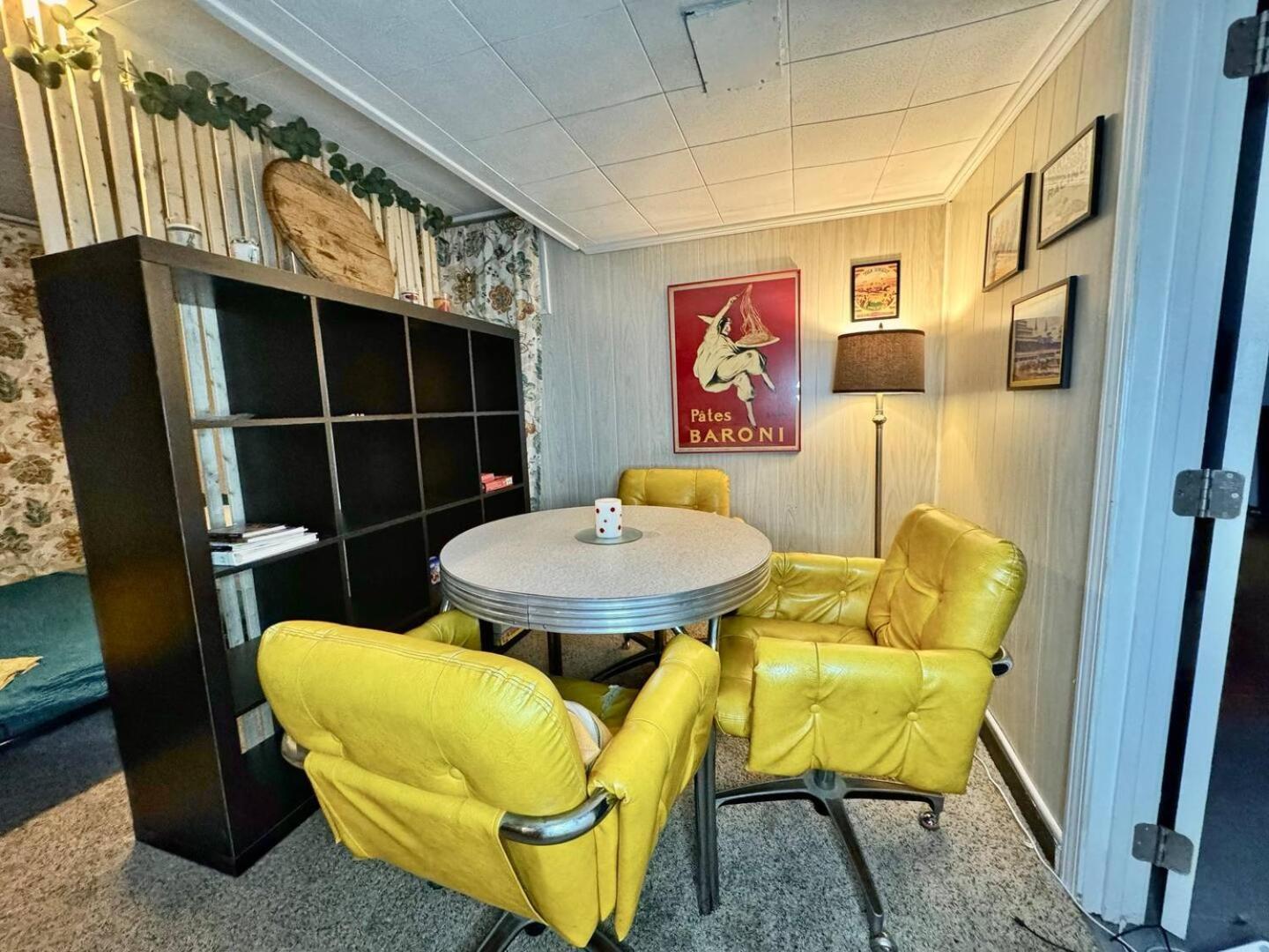 Schillhaus Lvl 1 Apartment *